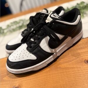 Nike Panda Black and White Low-Tops